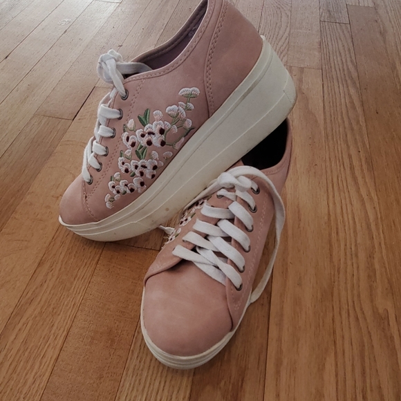 wedge platform flower sneakers gently used  6 - Picture 2 of 5